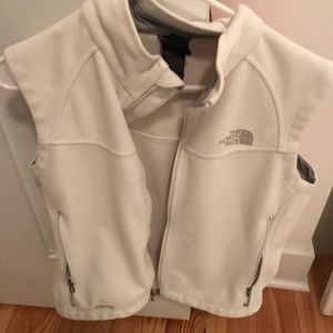 North face wind wall vest